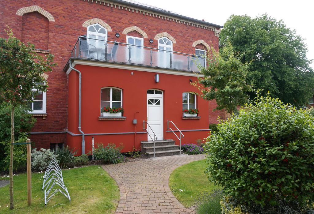 Deluxe Apartments Der "Alten Apotheke" Prerow Kültér fotó